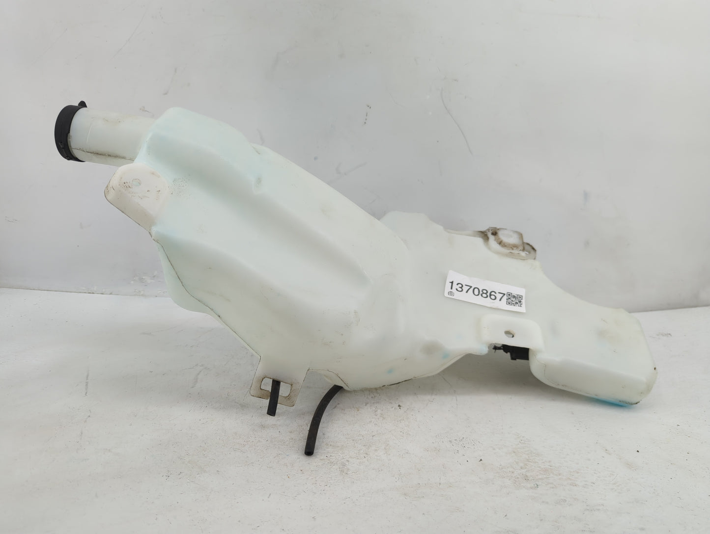 2018 Chevrolet Traverse Windshield Washer Fluid Reservoir Bottle Oem - Oemusedautoparts1.com