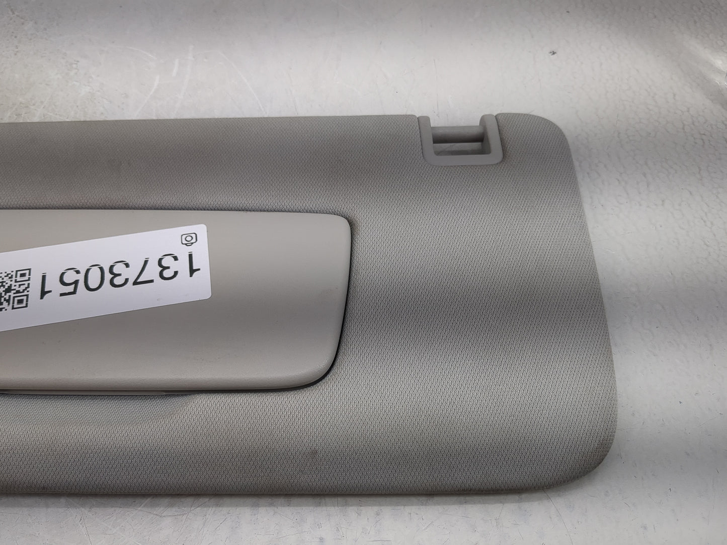 2018-2022 Chevrolet Traverse Sun Visor Shade Replacement Driver Left Mirror Fits Fits 2018 2019 2020 2021 2022 OEM Used Auto