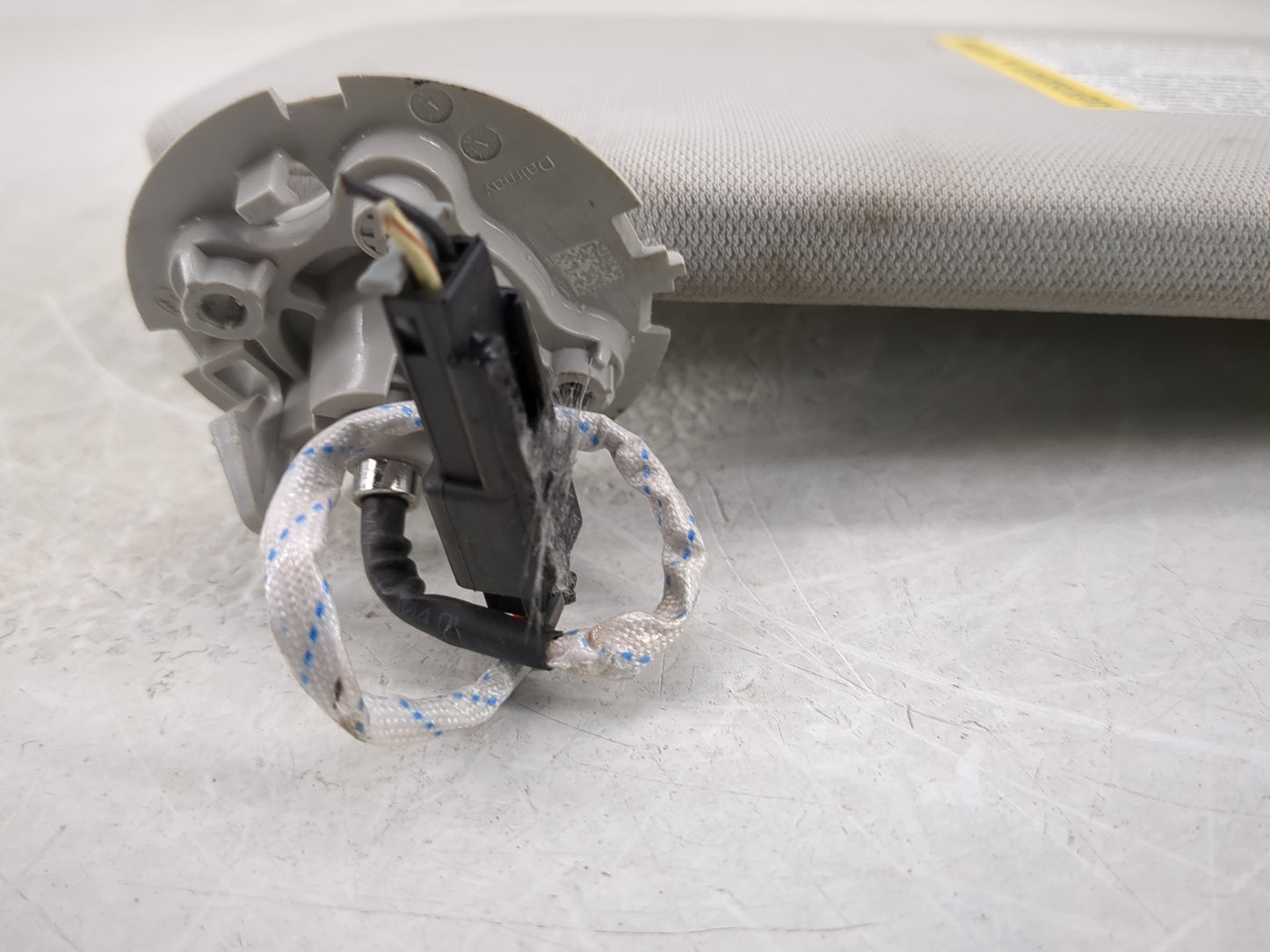 2018-2022 Chevrolet Traverse Sun Visor Shade Replacement Driver Left Mirror Fits Fits 2018 2019 2020 2021 2022 OEM Used Auto