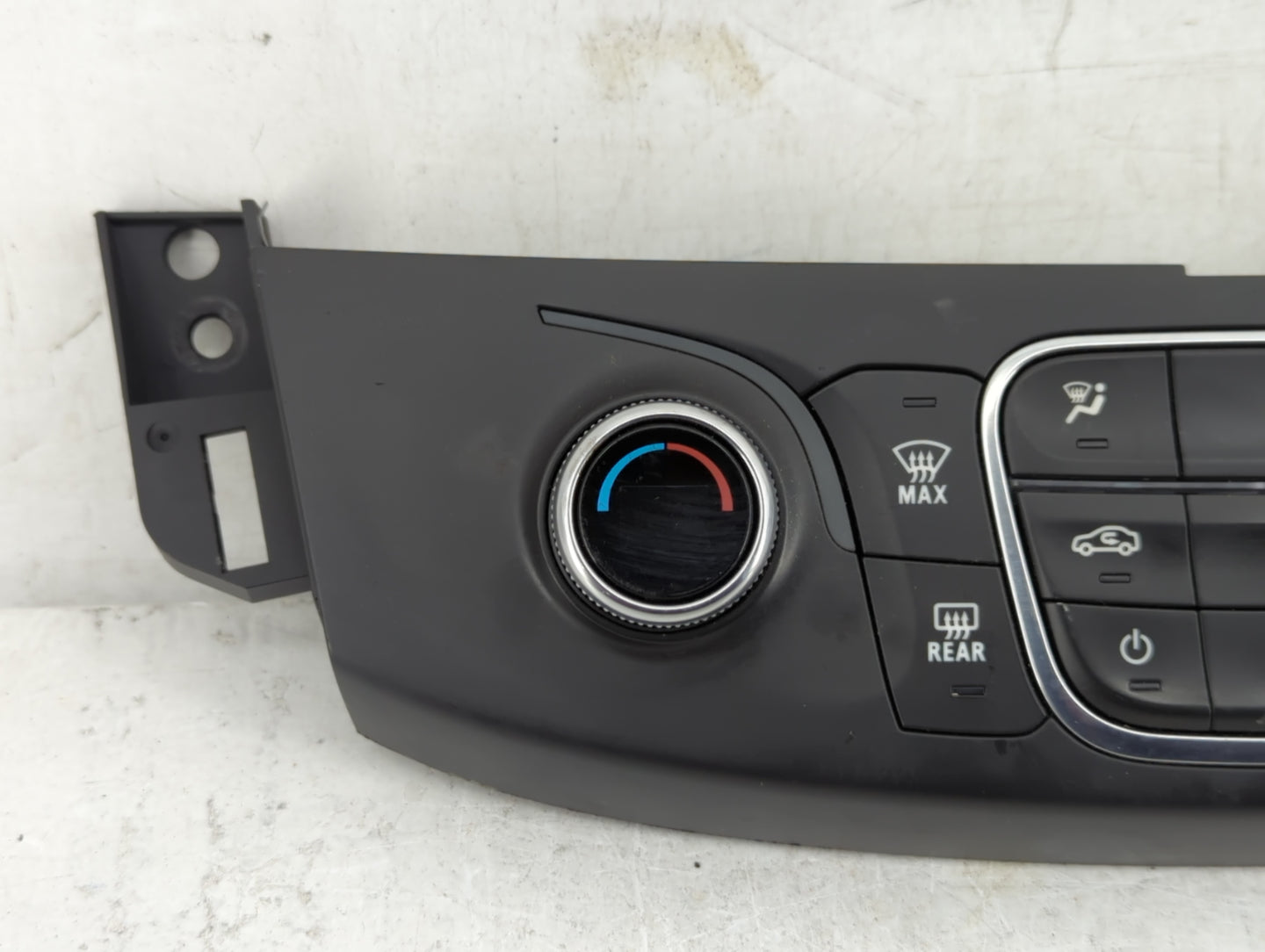 2018-2022 Chevrolet Traverse Climate Control Module Temperature AC/Heater Replacement P/N:84344401 Fits OEM Used Auto Parts 