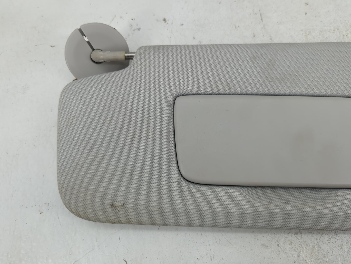 2018-2022 Chevrolet Traverse Sun Visor Shade Replacement Driver Left Mirror Fits Fits 2018 2019 2020 2021 2022 OEM Used Auto