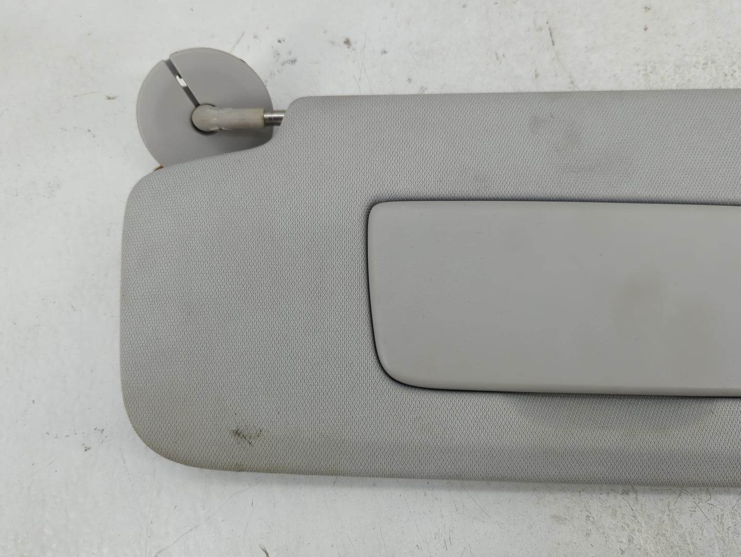 2018-2022 Chevrolet Traverse Sun Visor Shade Replacement Driver Left Mirror Fits Fits 2018 2019 2020 2021 2022 OEM Used Auto