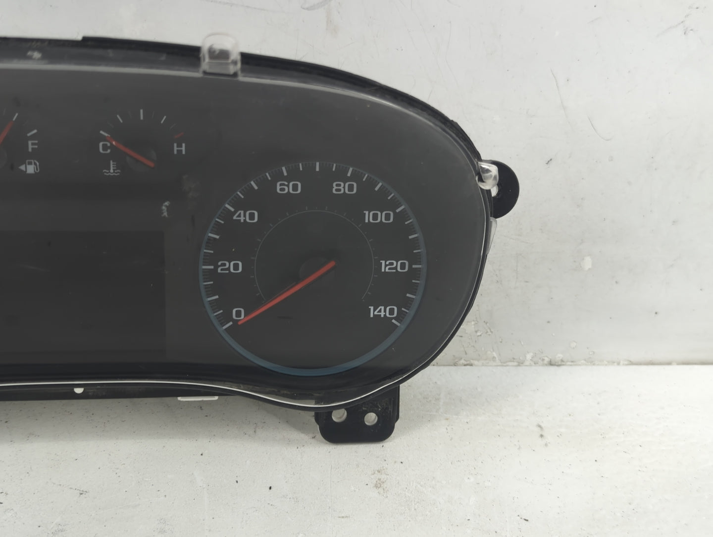 2020-2022 Chevrolet Traverse Instrument Cluster Speedometer Gauges P/N:84594411 Fits Fits 2020 2021 2022 OEM Used Auto Parts