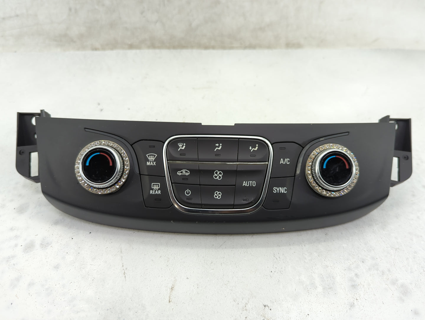 2018-2022 Chevrolet Traverse Climate Control Module Temperature AC/Heater Replacement P/N:84344401 Fits OEM Used Auto Parts 