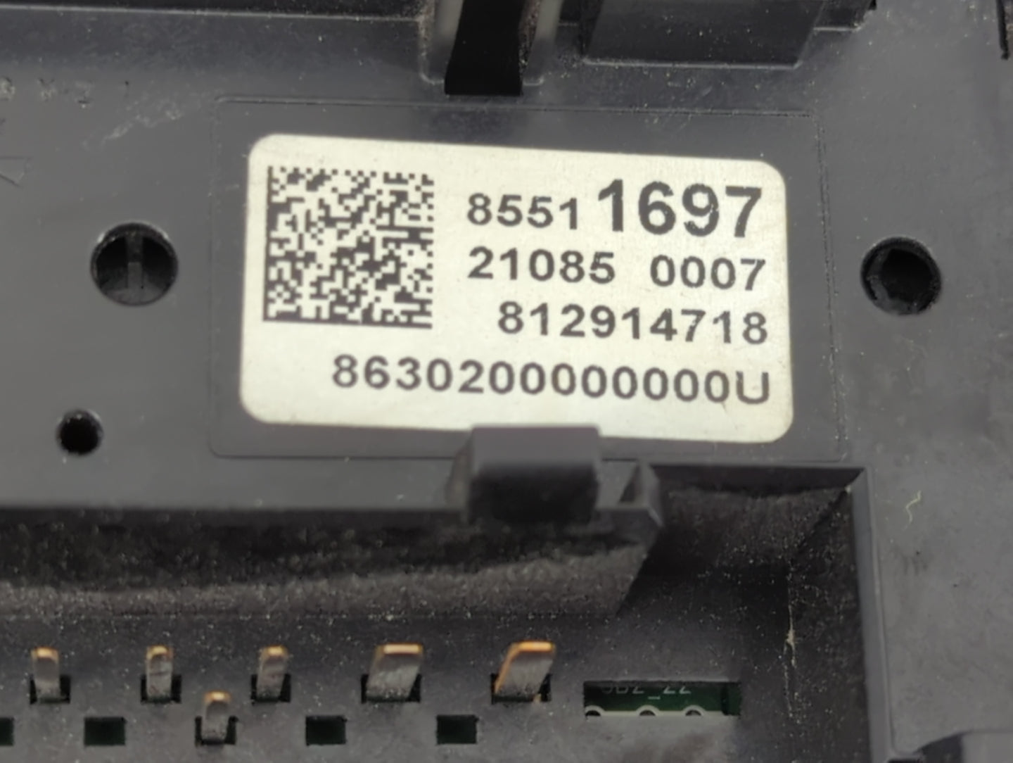 2020-2022 Chevrolet Traverse Fusebox Fuse Box Panel Relay Module P/N:13455283 13468835, 13468834 Fits Fits 2019 2020 2021 20