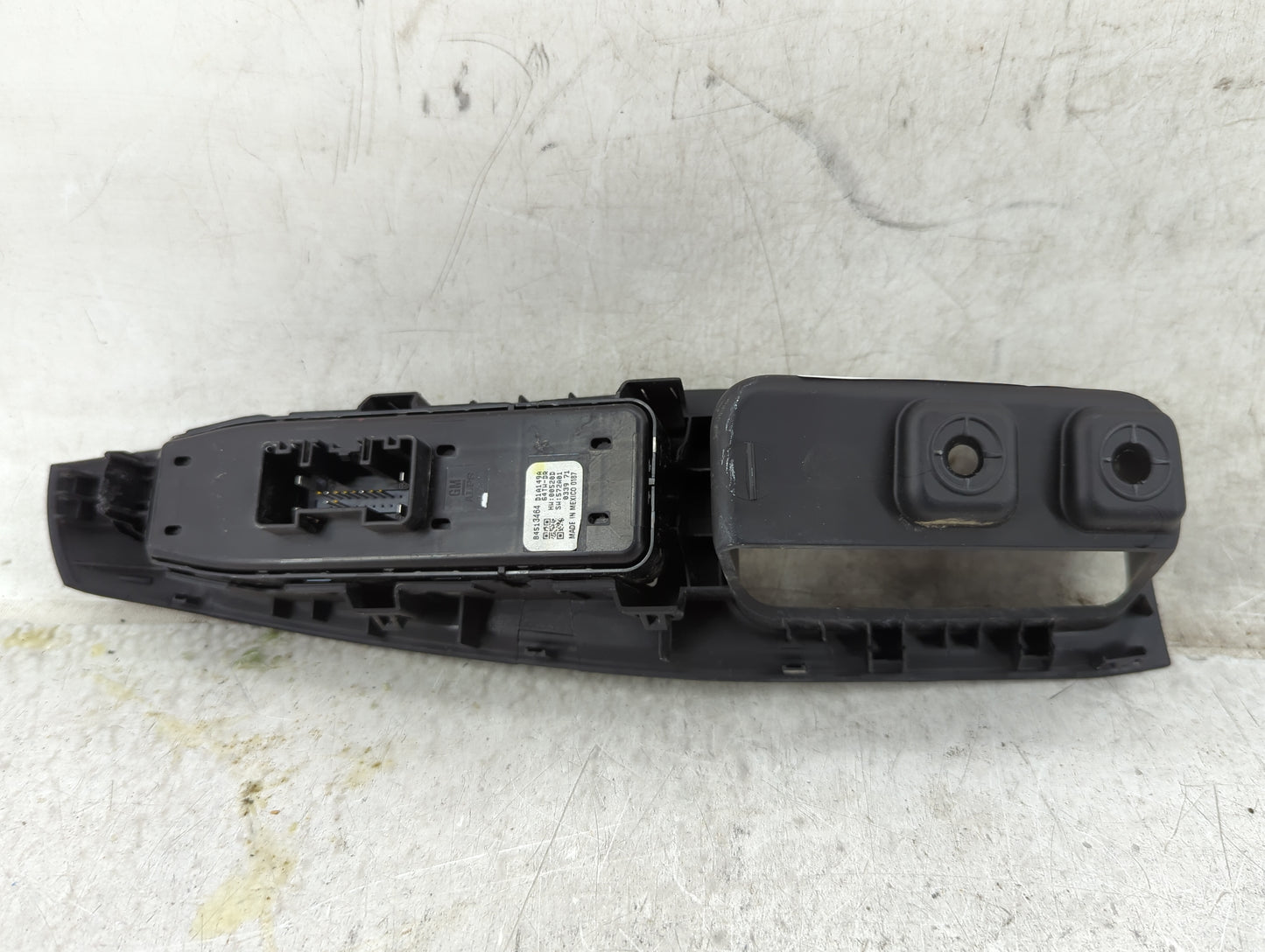 2021 Chevrolet Traverse Master Power Window Switch Replacement Driver Side Left P/N:84513464 Fits OEM Used Auto Parts - Oemu