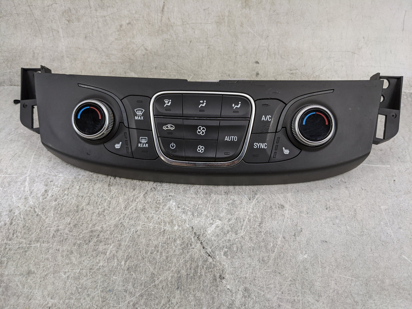 2018-2022 Chevrolet Traverse Climate Control Module Temperature AC/Heater Replacement P/N:84344402 7370200000000X Fits OEM U