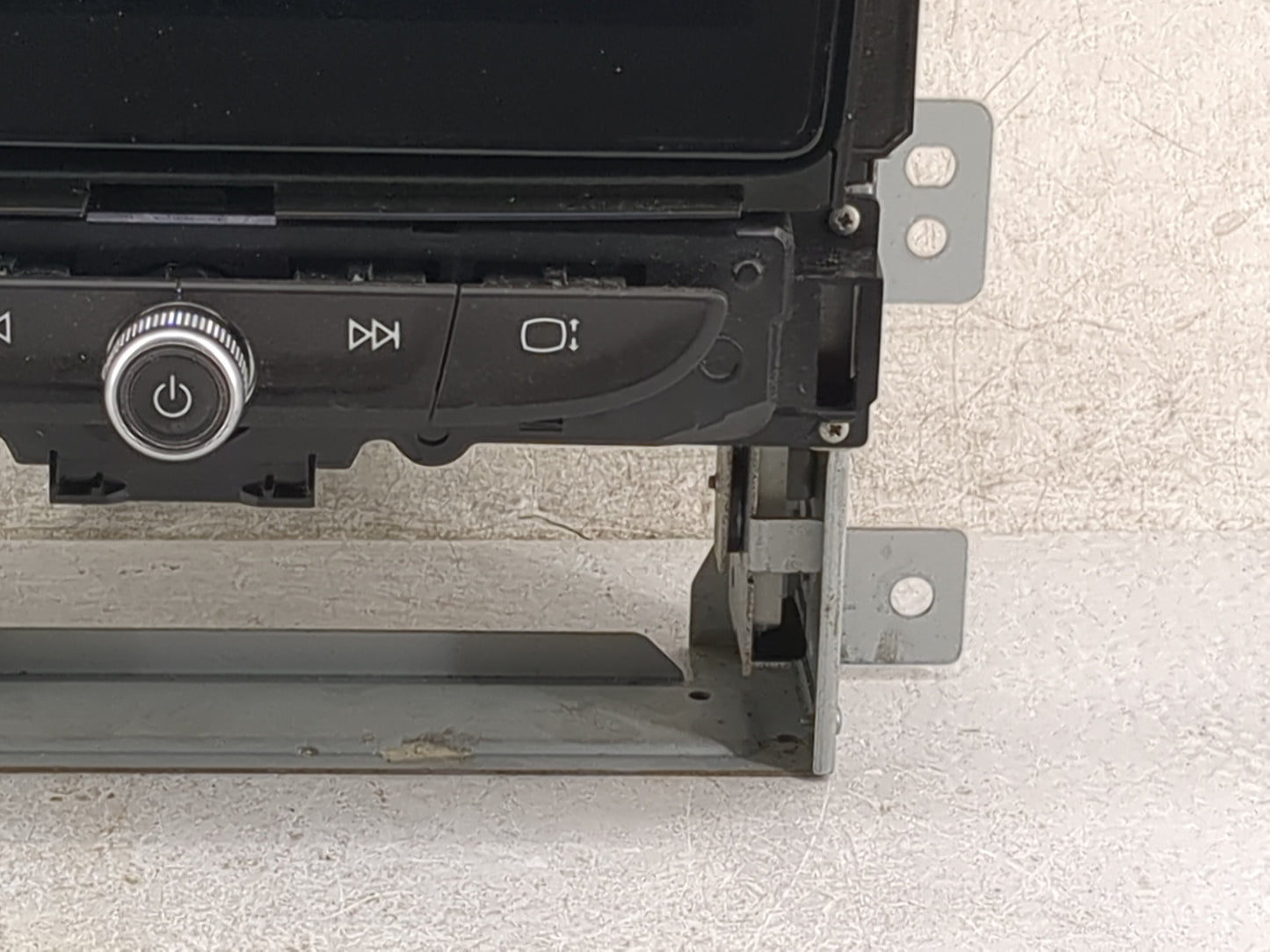 2021 Chevrolet Traverse Information Display Screen - Oemusedautoparts1.com