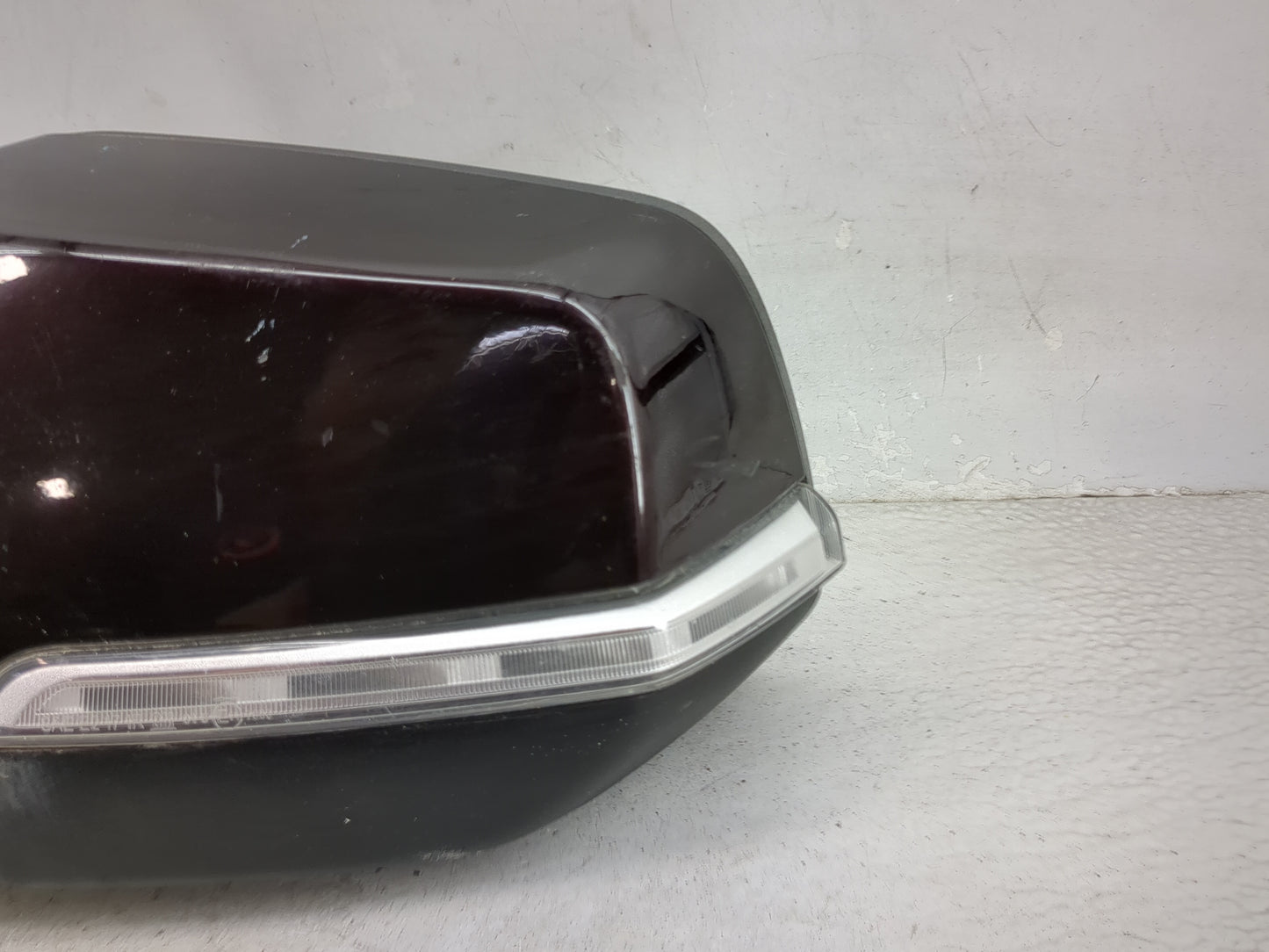 2021 Chevrolet Traverse Driver Side View Mirror - Left Door Mirror OEM Used - Oemusedautoparts1.com