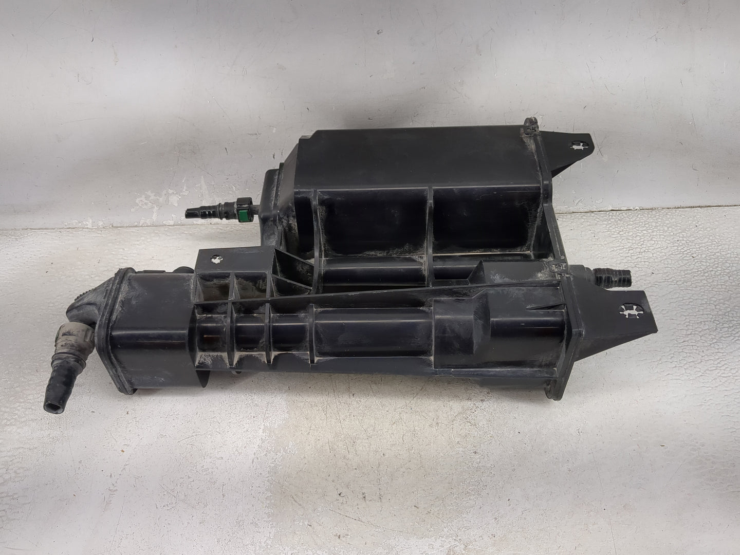 2021 Chevrolet Traverse Fuel Vapor Charcoal Canister - Oemusedautoparts1.com
