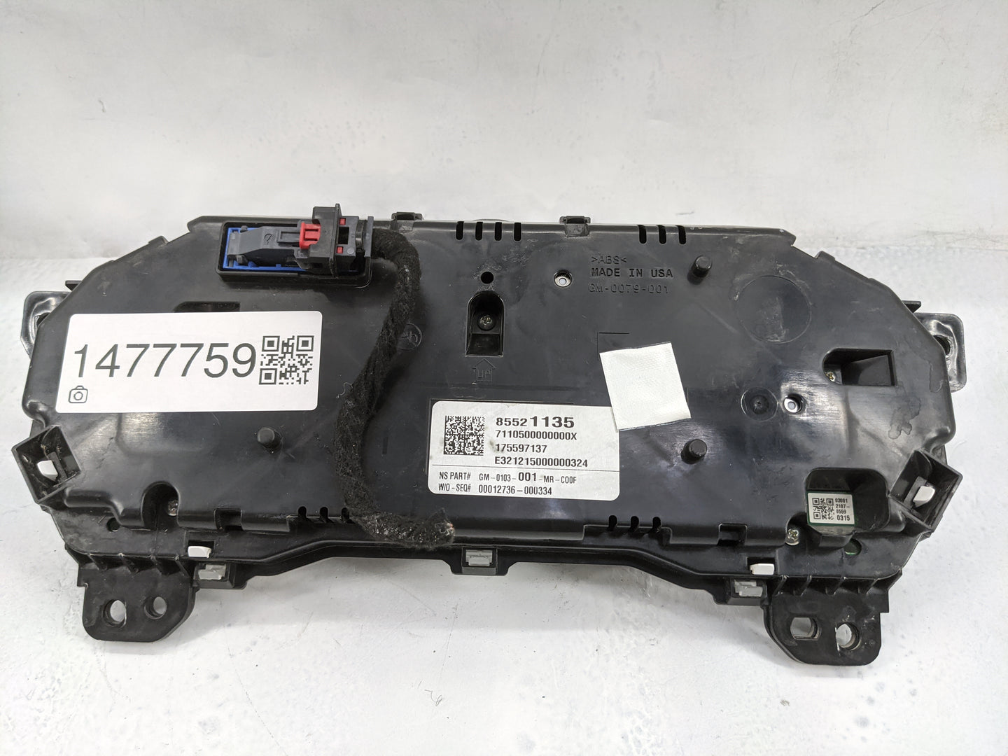 2020-2022 Chevrolet Traverse Instrument Cluster Speedometer Gauges P/N:85521135 175597137 Miles: Fits Fits 2020 2021 2022 OE