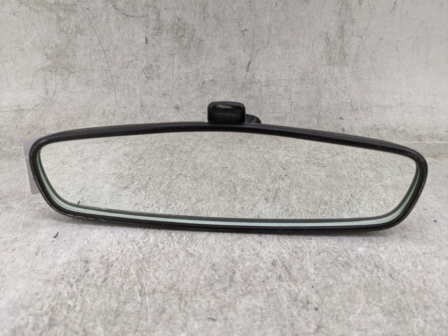 2018-2022 Chevrolet Traverse Interior Rear View Mirror Replacement OEM P/N:E11 026150 A048070 Fits OEM Used Auto Parts - Oem