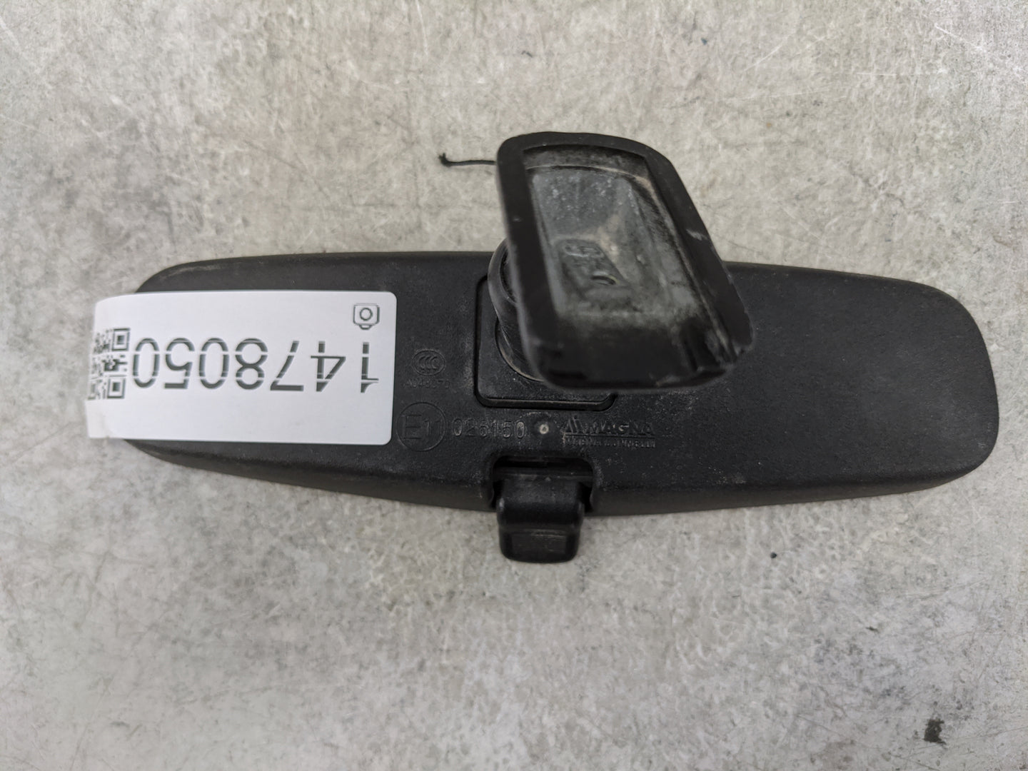 2018-2022 Chevrolet Traverse Interior Rear View Mirror Replacement OEM P/N:E11 026150 A048070 Fits OEM Used Auto Parts - Oem
