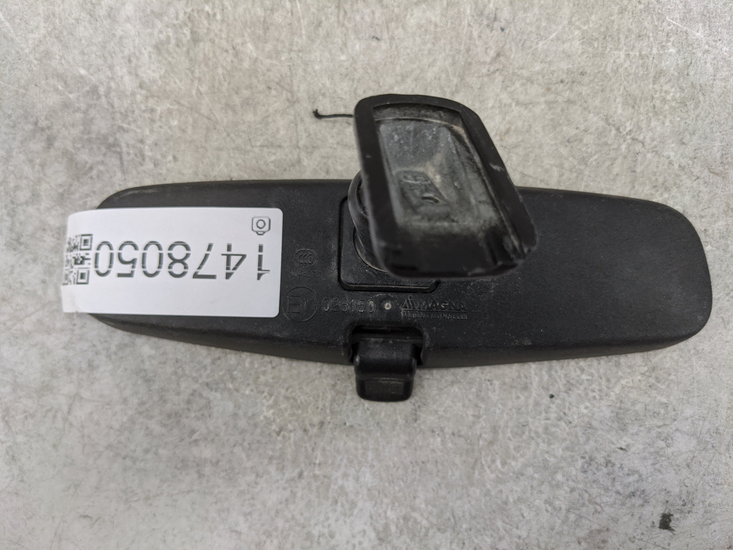 2018-2022 Chevrolet Traverse Interior Rear View Mirror Replacement OEM P/N:E11 026150 A048070 Fits OEM Used Auto Parts - Oem