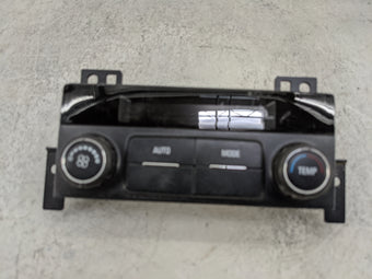 compare product 2018-2022 Chevrolet Traverse Climate Control Module Temperature AC/Heater Replacement P/N:23507152 3320100000X Fits OEM Used Auto Parts