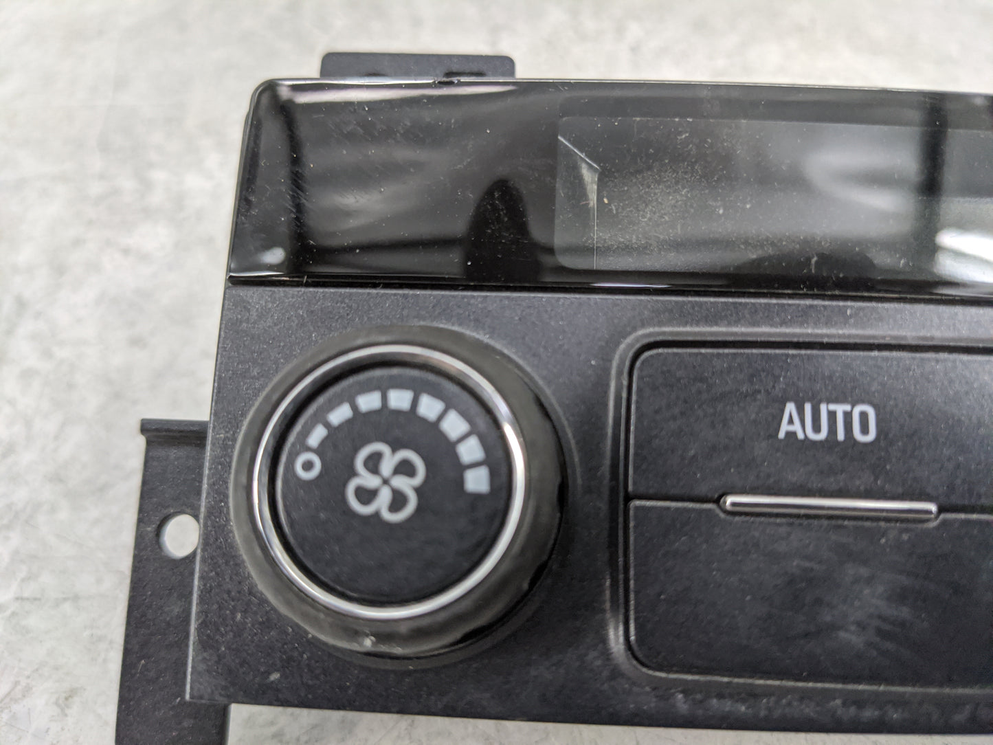 2018-2022 Chevrolet Traverse Climate Control Module Temperature AC/Heater Replacement P/N:23507152 3320100000X Fits OEM Used