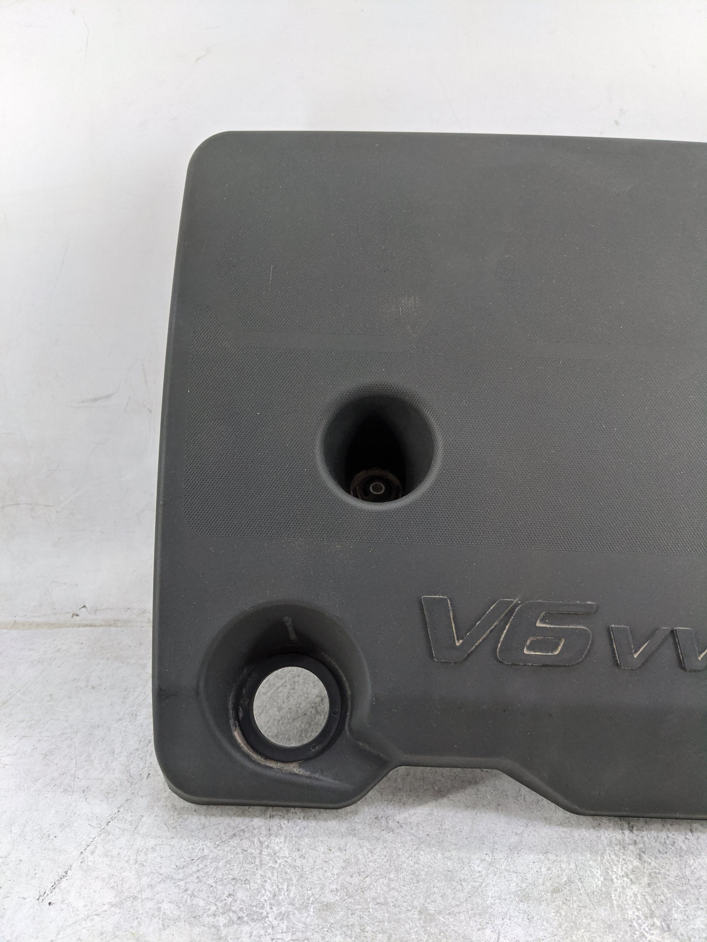 2021 Chevrolet Traverse Engine Cover - Oemusedautoparts1.com