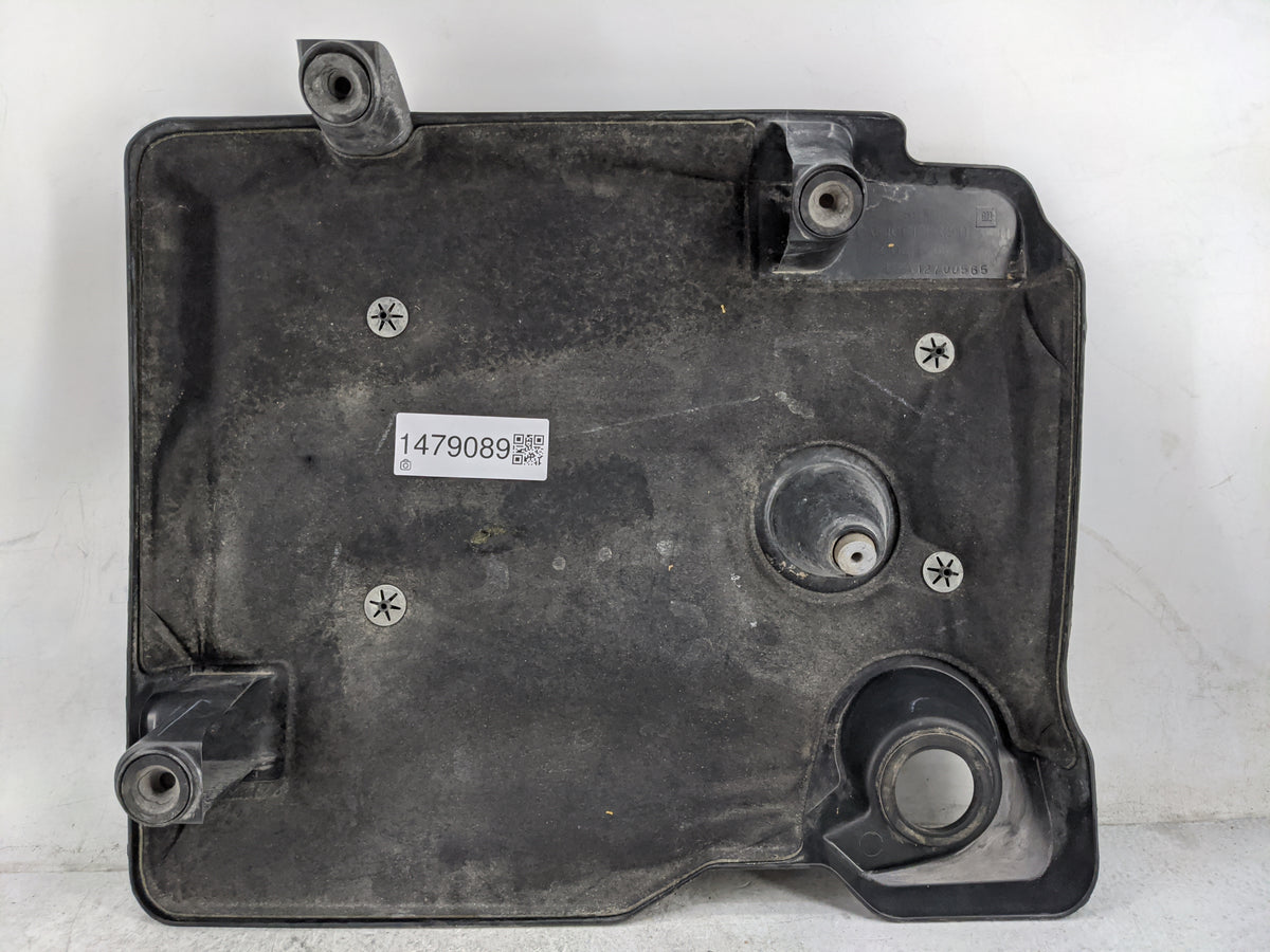 2021 Chevrolet Traverse Engine Cover - Oemusedautoparts1.com
