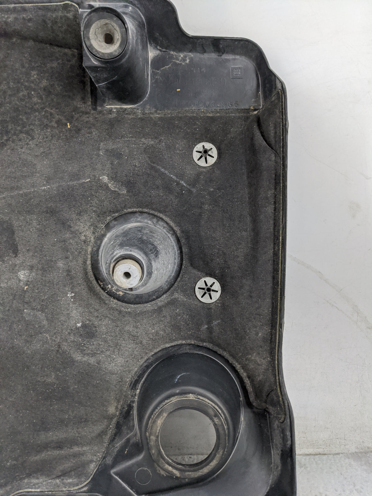 2021 Chevrolet Traverse Engine Cover - Oemusedautoparts1.com