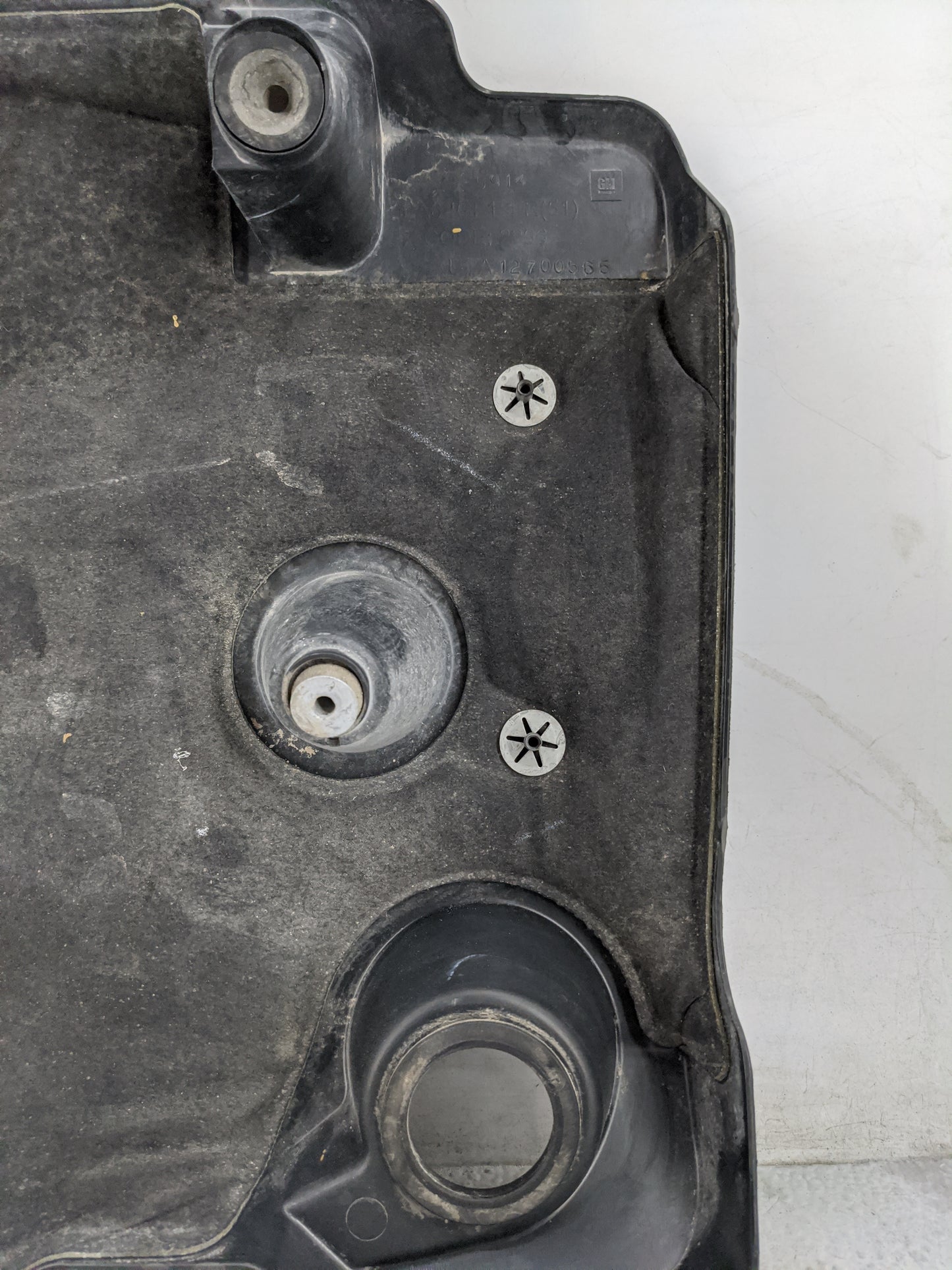 2021 Chevrolet Traverse Engine Cover - Oemusedautoparts1.com