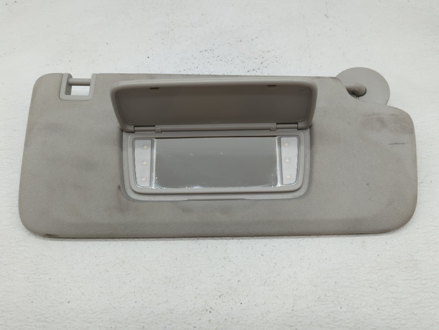 2018-2022 Chevrolet Traverse Sun Visor Shade Replacement Driver Left Mirror Fits Fits 2018 2019 2020 2021 2022 OEM Used Auto
