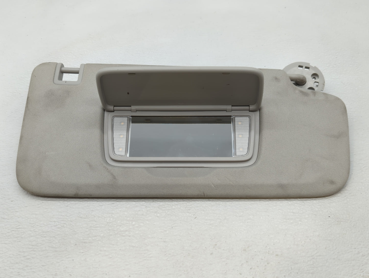 2018-2022 Chevrolet Traverse Sun Visor Shade Replacement Driver Left Mirror Fits Fits 2018 2019 2020 2021 2022 OEM Used Auto