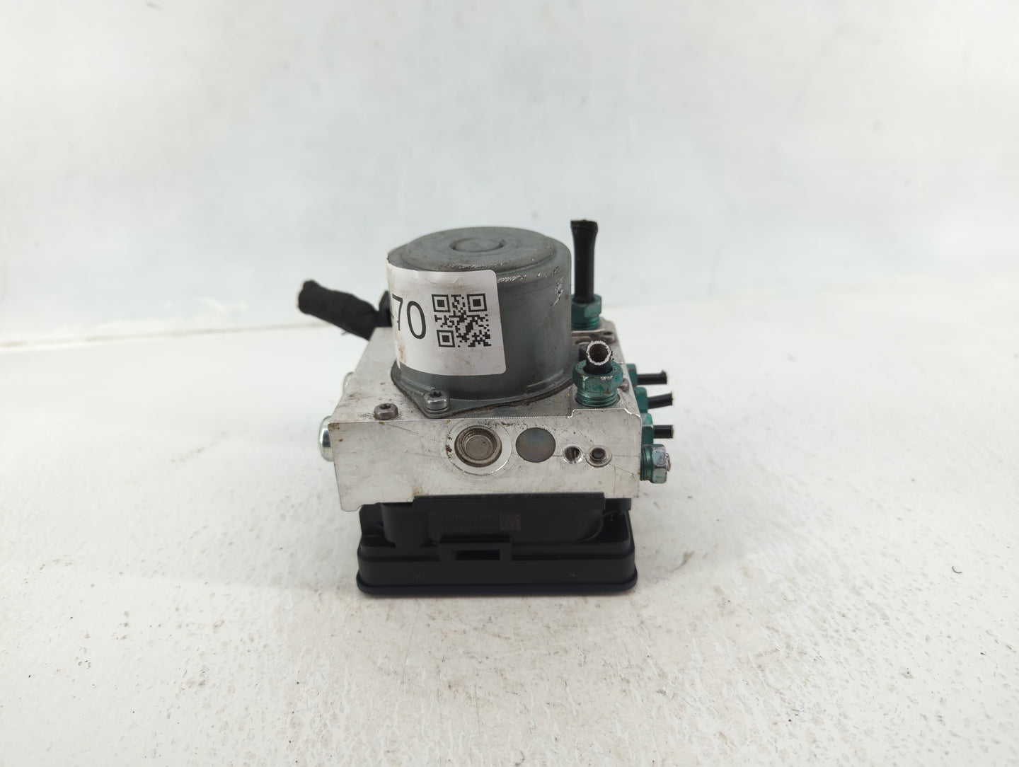 2019-2022 Chevrolet Traverse ABS Pump Control Module Replacement P/N:84728141 Fits Fits 2019 2020 2021 2022 OEM Used Auto Pa