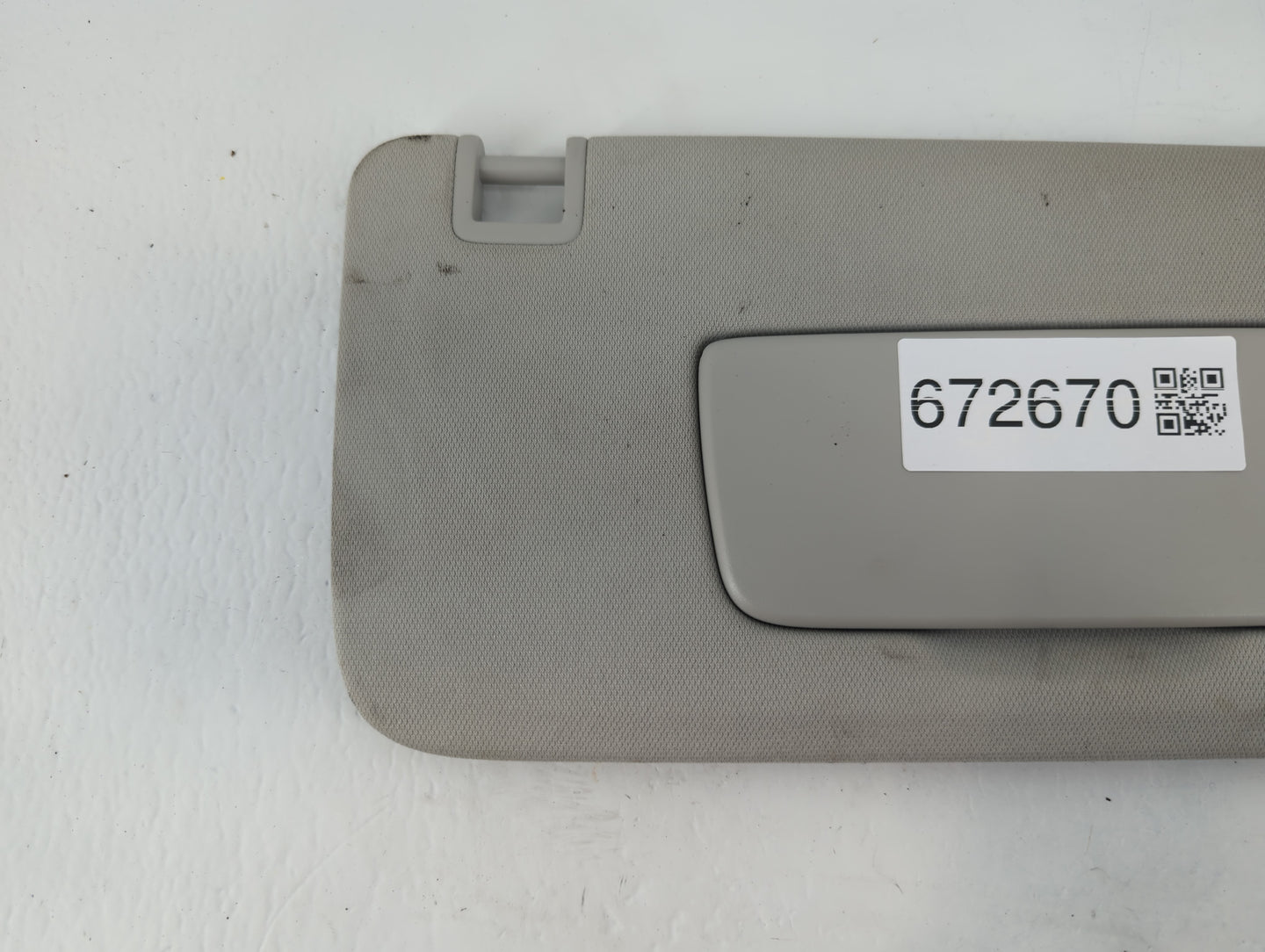 2018-2022 Chevrolet Traverse Sun Visor Shade Replacement Passenger Right Mirror Fits Fits 2018 2019 2020 2021 2022 OEM Used 