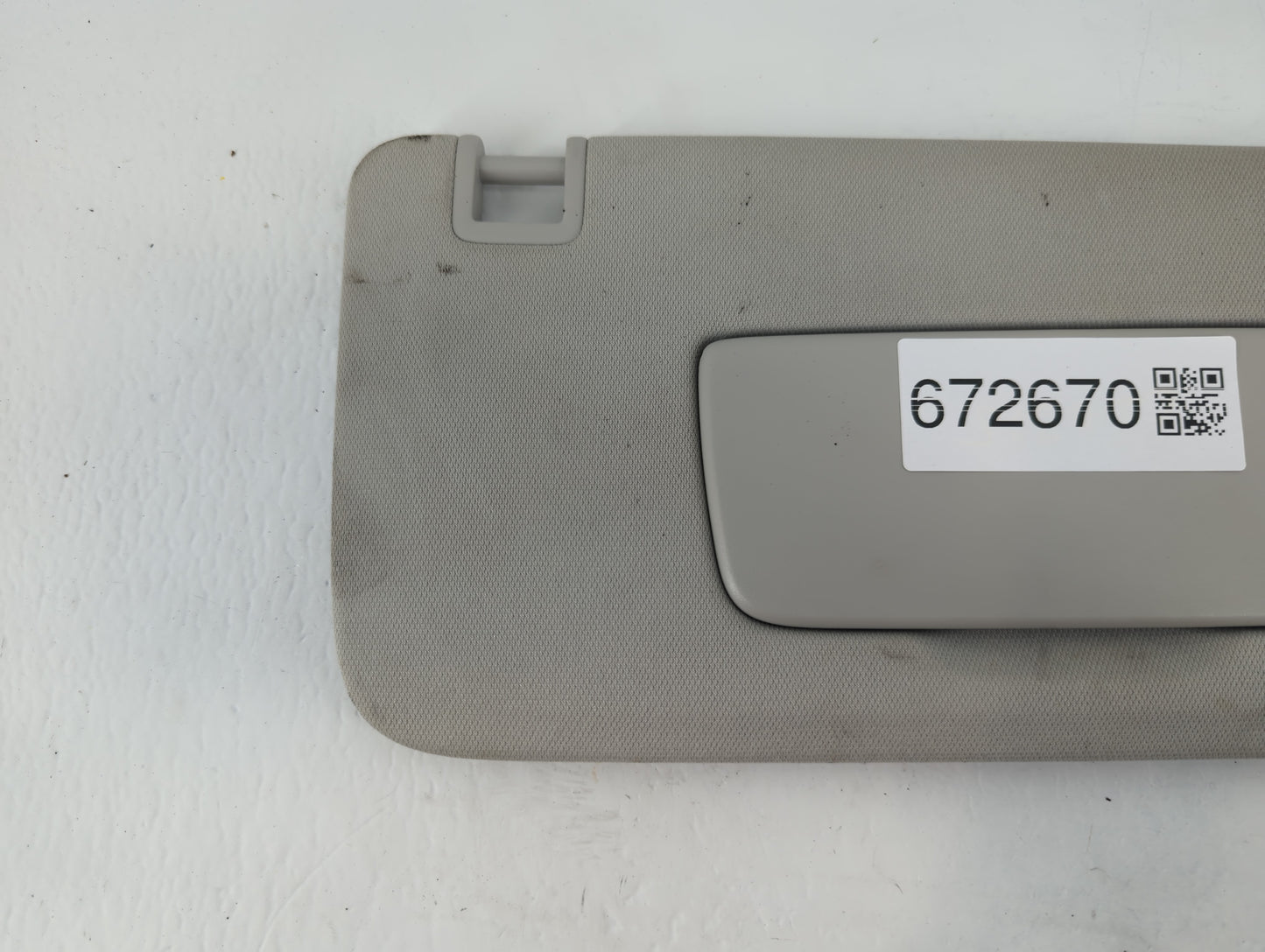 2018-2022 Chevrolet Traverse Sun Visor Shade Replacement Passenger Right Mirror Fits Fits 2018 2019 2020 2021 2022 OEM Used 