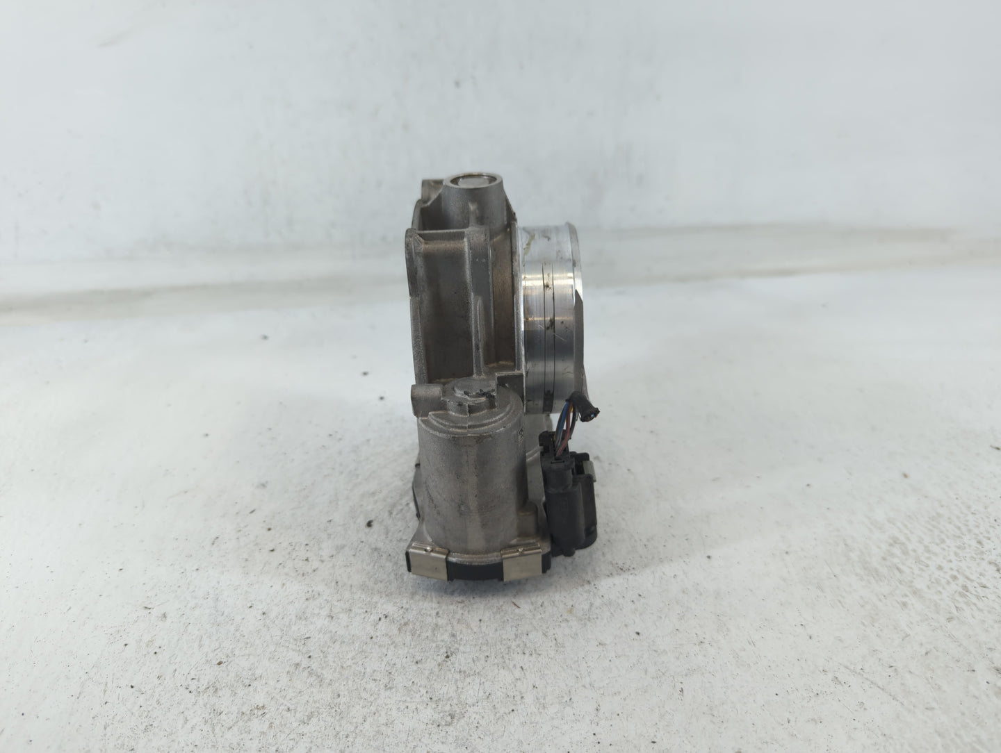2017-2022 Chevrolet Traverse Throttle Body P/N:12670981AA Fits Fits 2012 2013 2014 2015 2016 2017 2018 2019 2020 2021 2022 O