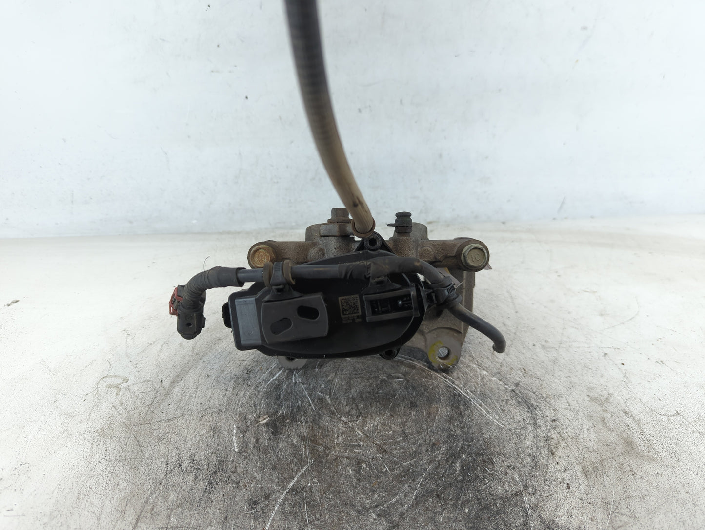 2018-2022 Chevrolet Traverse Front Driver Left Brake Caliper - Oemusedautoparts1.com