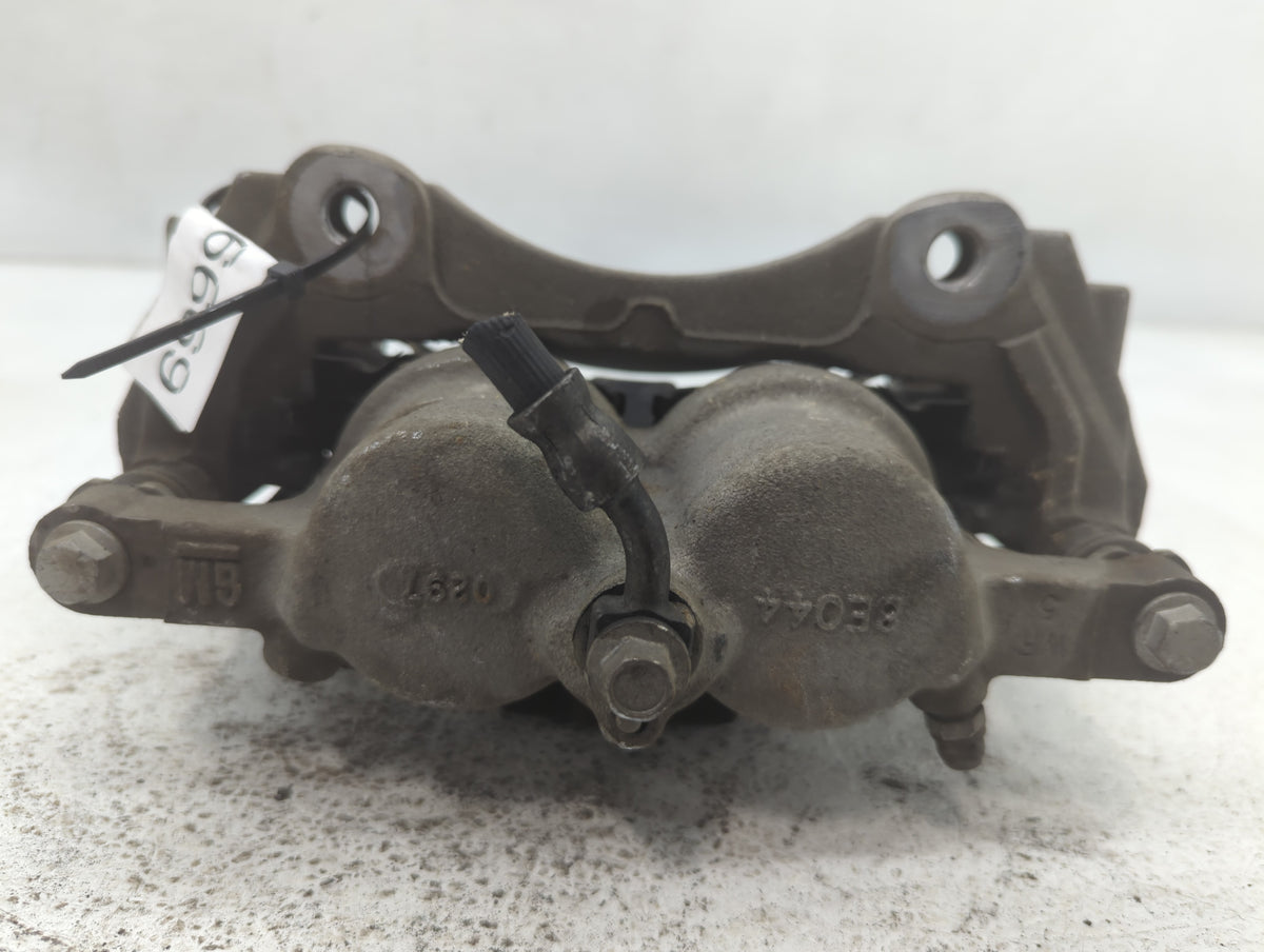 2020-2022 Chevrolet Traverse Front Driver Left Brake Caliper - Oemusedautoparts1.com