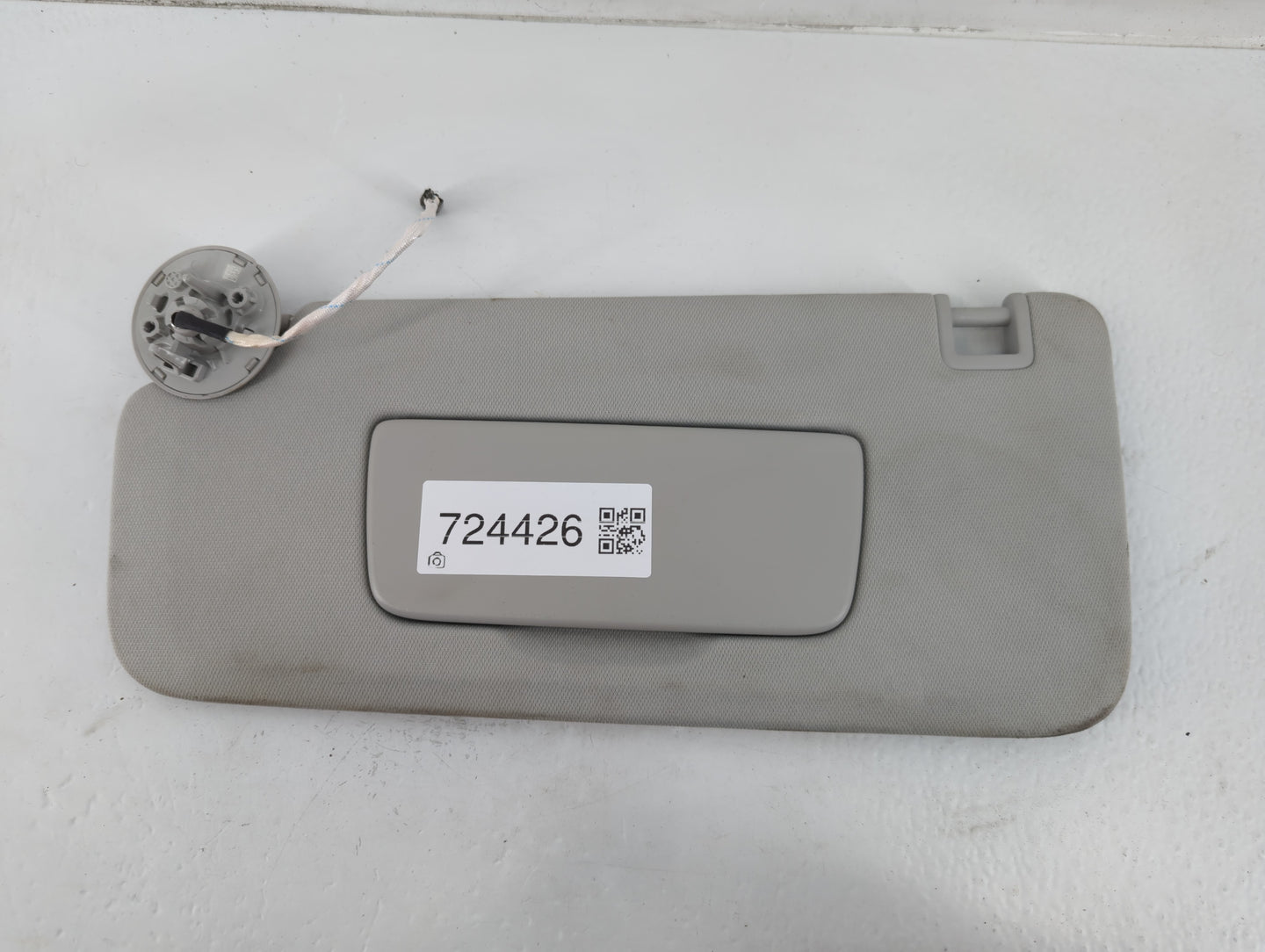 2018-2022 Chevrolet Traverse Sun Visor Shade Replacement Driver Left Mirror Fits Fits 2018 2019 2020 2021 2022 OEM Used Auto