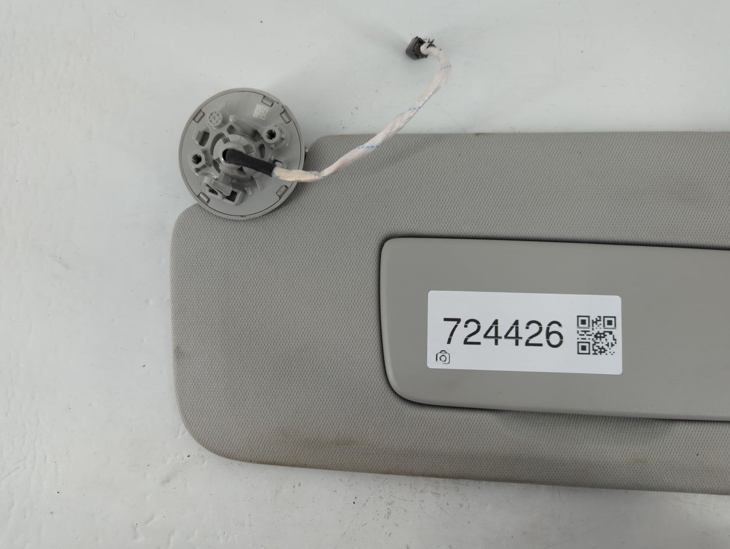 2018-2022 Chevrolet Traverse Sun Visor Shade Replacement Driver Left Mirror Fits Fits 2018 2019 2020 2021 2022 OEM Used Auto