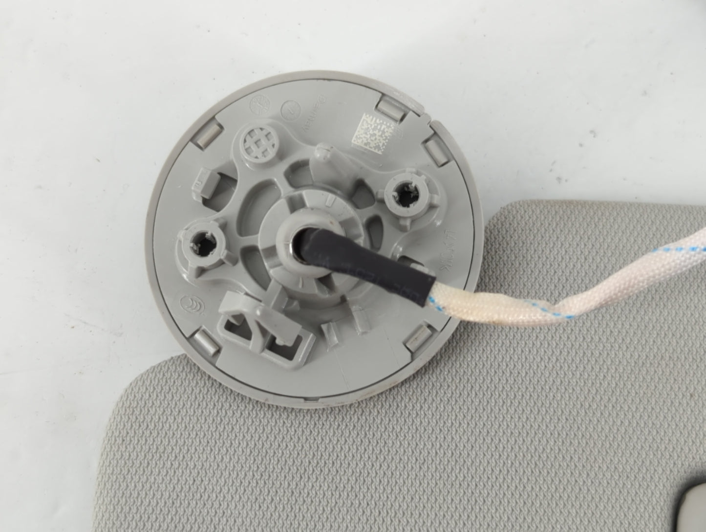 2018-2022 Chevrolet Traverse Sun Visor Shade Replacement Driver Left Mirror Fits Fits 2018 2019 2020 2021 2022 OEM Used Auto