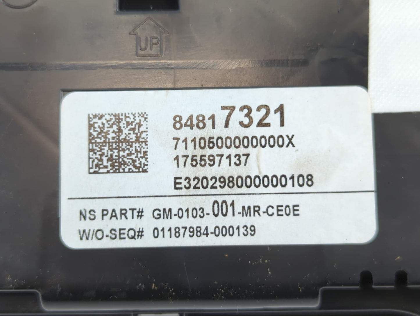 2020-2022 Chevrolet Traverse Instrument Cluster Speedometer Gauges P/N:84817321 Fits Fits 2020 2021 2022 OEM Used Auto Parts