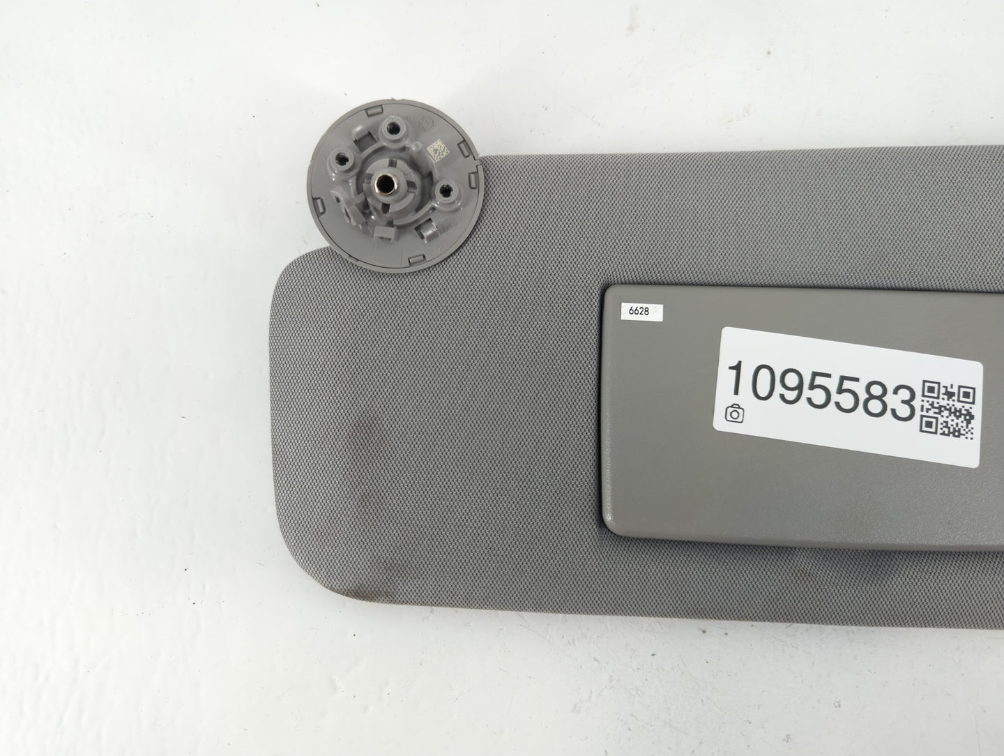 2017-2021 Chevrolet Trax Sun Visor Shade Replacement Driver Left Mirror Fits Fits 2017 2018 2019 2020 2021 OEM Used Auto Par