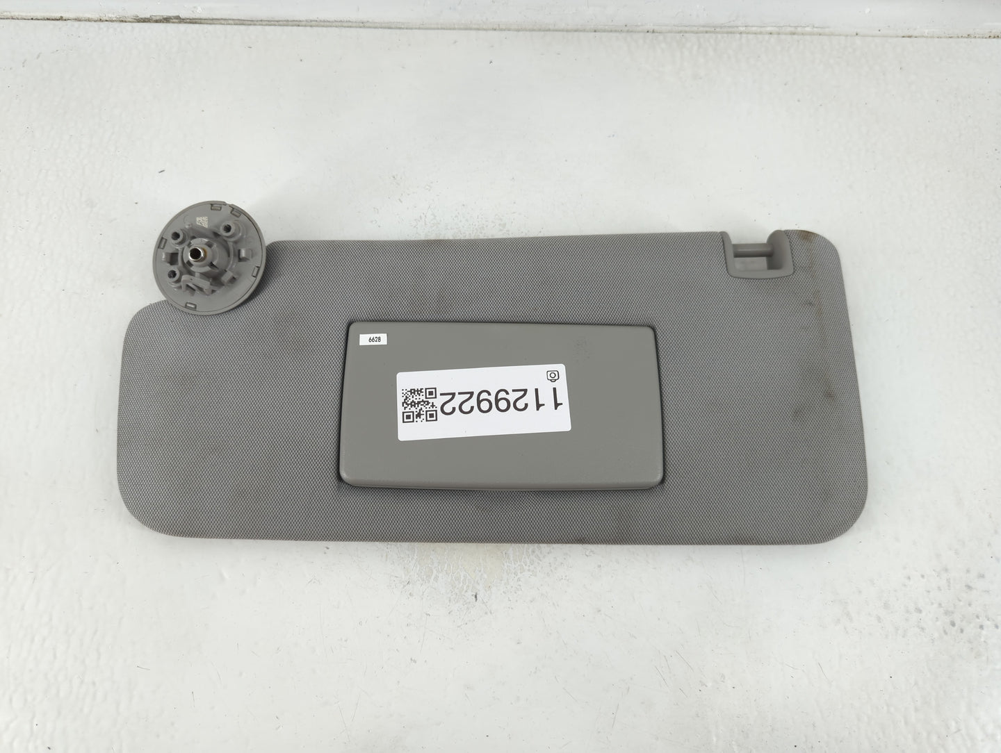 2017-2021 Chevrolet Trax Sun Visor Shade Replacement Driver Left Mirror Fits Fits 2017 2018 2019 2020 2021 OEM Used Auto Par
