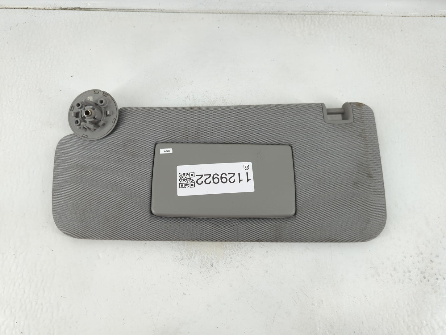 2017-2021 Chevrolet Trax Sun Visor Shade Replacement Driver Left Mirror Fits Fits 2017 2018 2019 2020 2021 OEM Used Auto Par