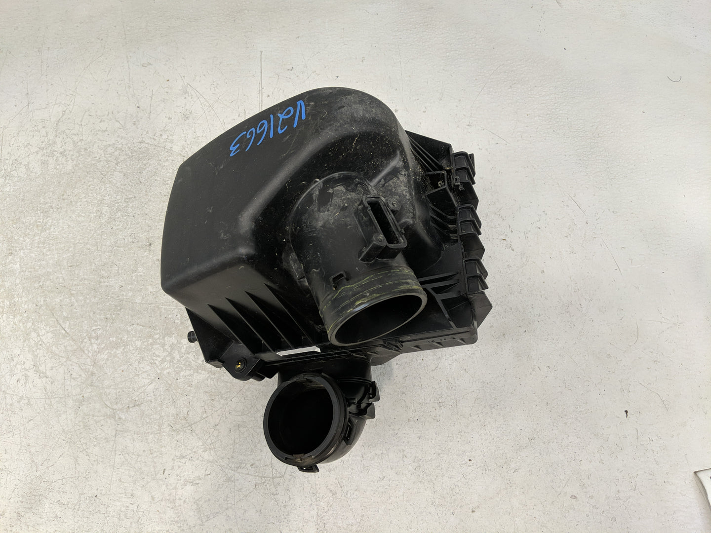 2021-2021 Chevrolet Trax Air Cleaner Intake-duct Hose Tube - Oemusedautoparts1.com