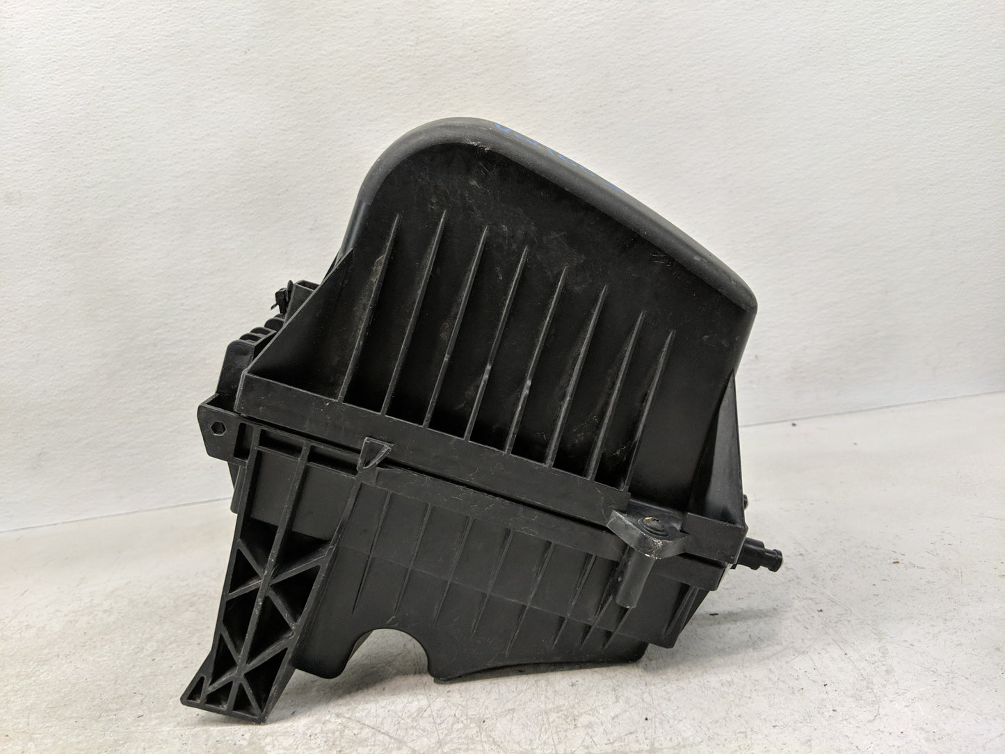 2021-2021 Chevrolet Trax Air Cleaner Intake-duct Hose Tube - Oemusedautoparts1.com