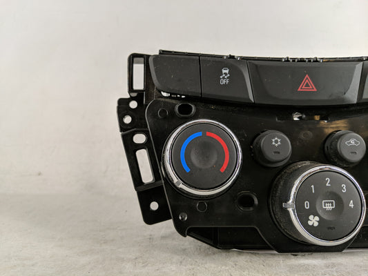 2017-2021 Chevrolet Trax Climate Control Module Temperature AC/Heater Replacement P/N:42588188 Fits Fits 2017 2018 2019 2020 2021 OEM Used Auto Parts