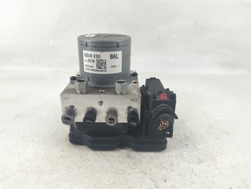 2017-2021 Chevrolet Trax ABS Pump Control Module Replacement P/N:42643519 Fits Fits 2017 2018 2019 2020 2021 OEM Used Auto P