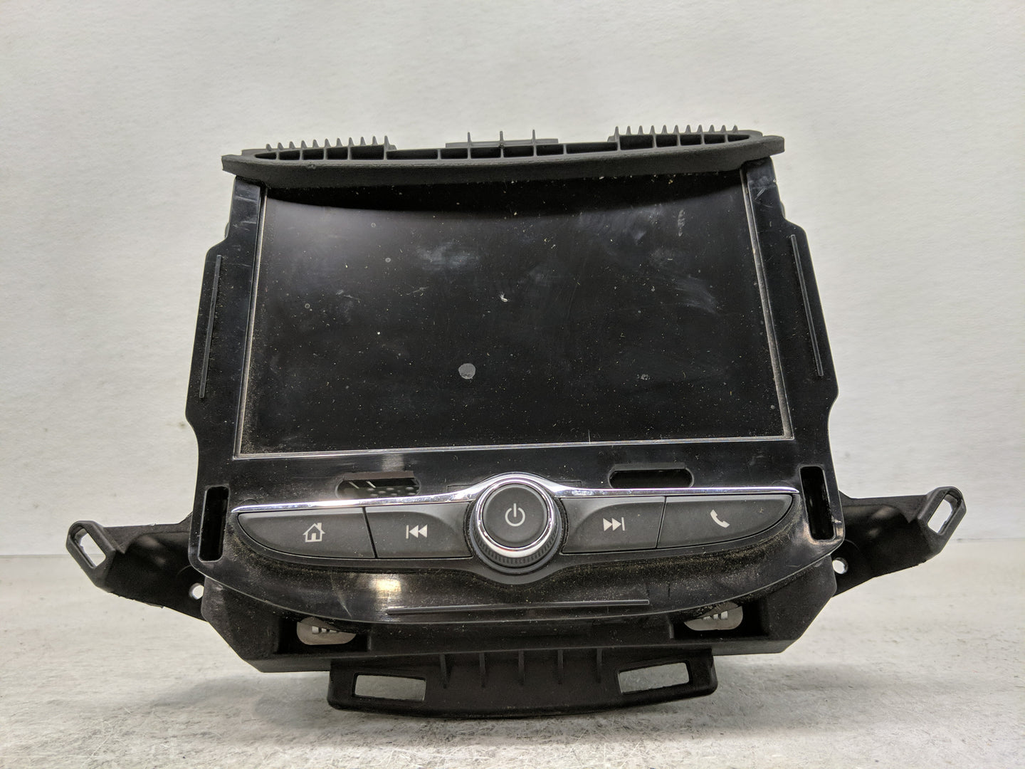 2021 Chevrolet Trax Radio AM FM Cd Player Receiver Replacement P/N:84799510 Fits OEM Used Auto Parts - Oemusedautoparts1.com