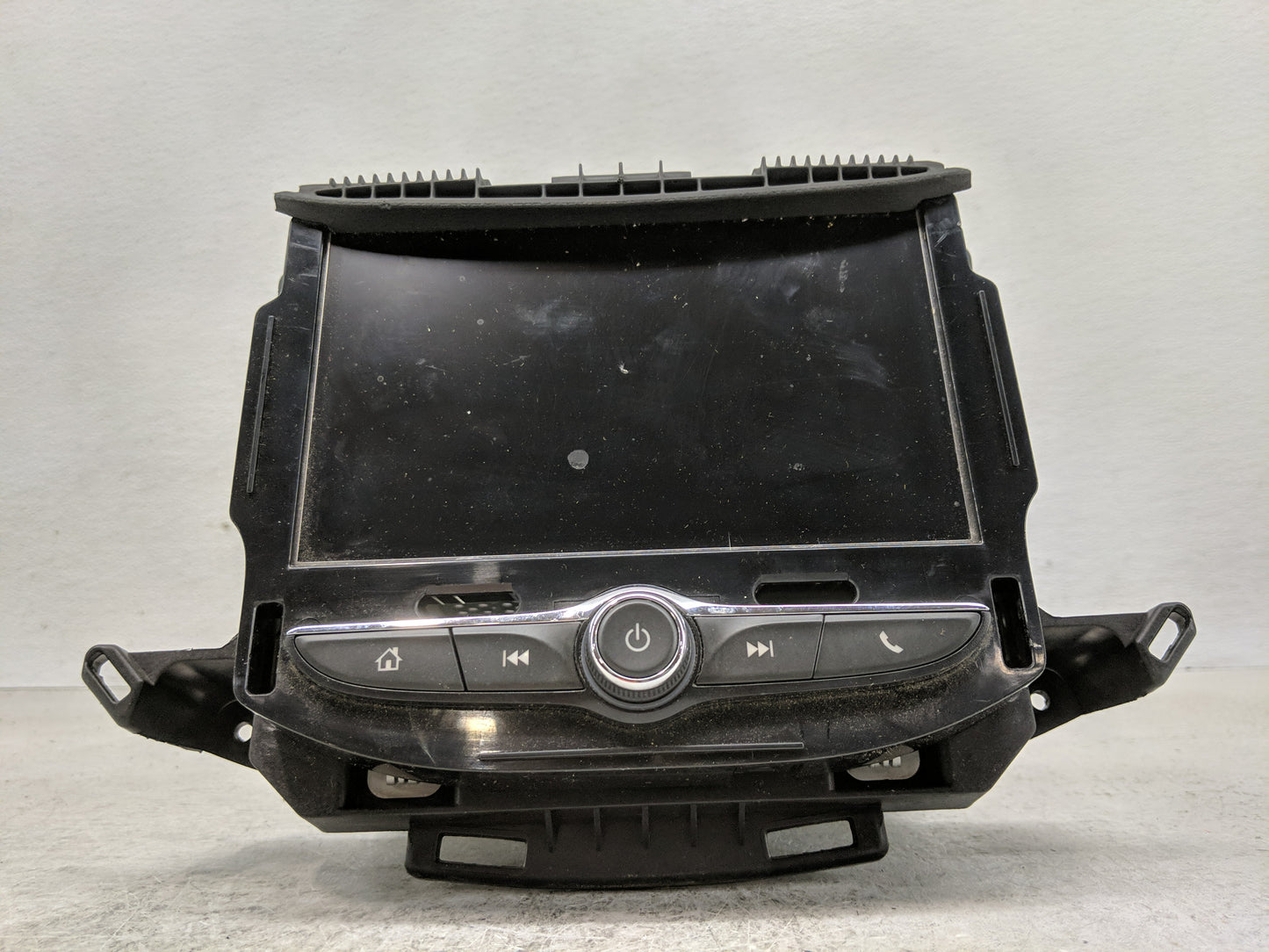 2021 Chevrolet Trax Radio AM FM Cd Player Receiver Replacement P/N:84799510 Fits OEM Used Auto Parts - Oemusedautoparts1.com