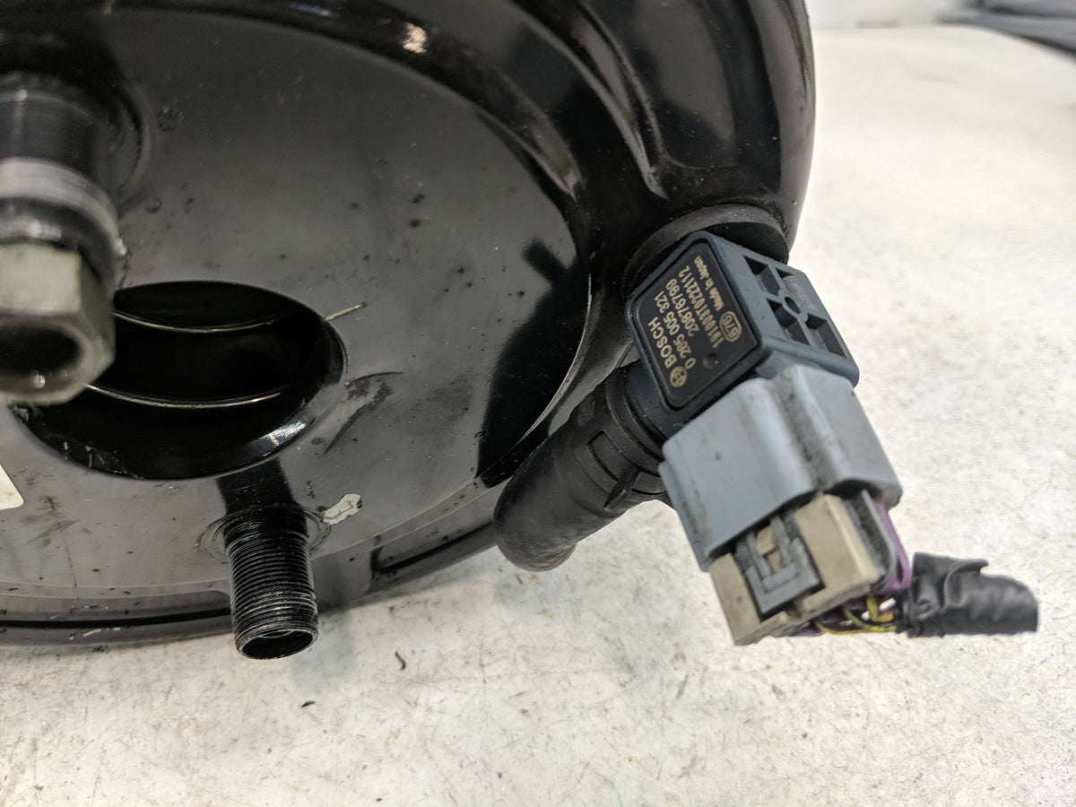 2013-2021 Chevrolet Trax Power Brake Booster Oem 1302557 - Oemusedautoparts1.com