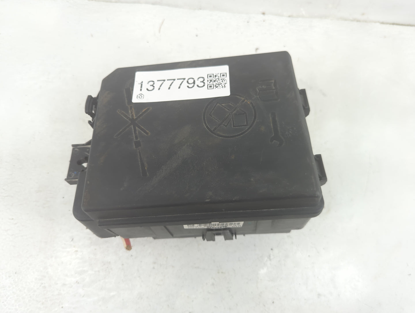 2018-2021 Chevrolet Trax Fusebox Fuse Box Panel Relay Module P/N:42624876 42750630 Fits Fits 2018 2019 2020 2021 OEM Used Au