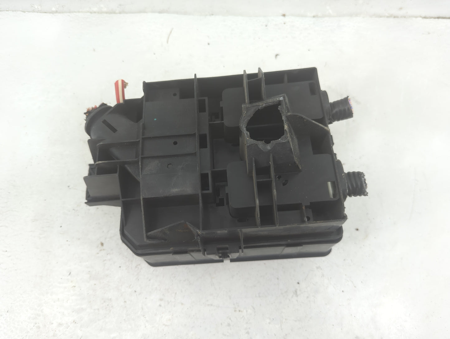 2018-2021 Chevrolet Trax Fusebox Fuse Box Panel Relay Module P/N:42624876 42750630 Fits Fits 2018 2019 2020 2021 OEM Used Au