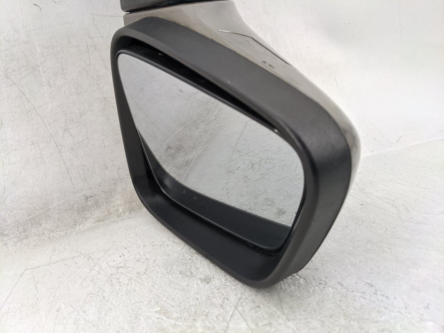 2017-2021 Chevrolet Trax Driver Side View Mirror - Left Door Mirror OEM Used - Oemusedautoparts1.com