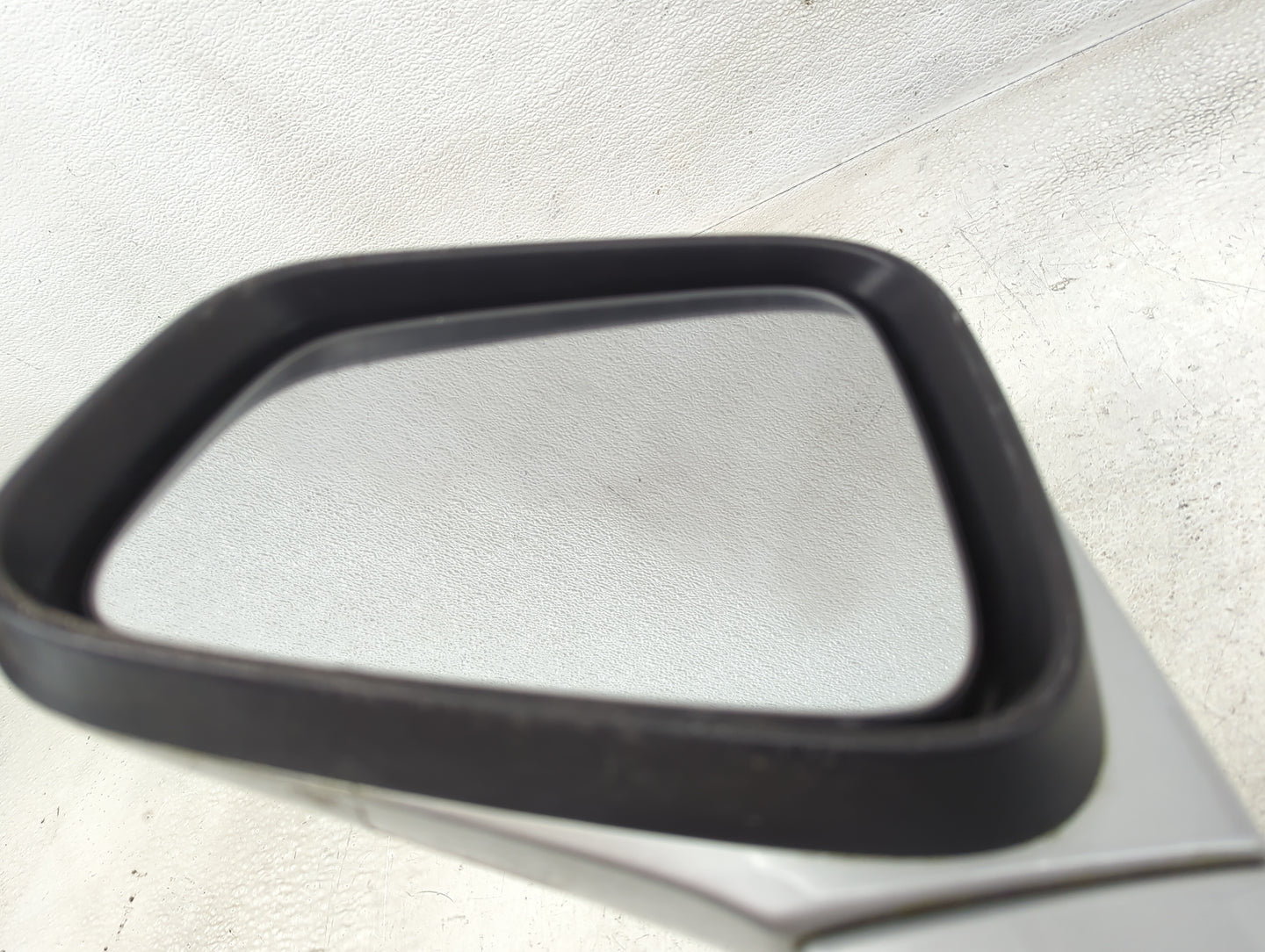 2017-2021 Chevrolet Trax Driver Side View Mirror - Left Door Mirror OEM Used - Oemusedautoparts1.com